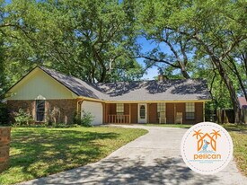 2780 Glen Eden Dr in Pensacola, FL - Building Photo