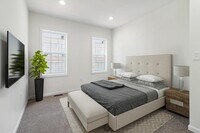 912 N Milton Ave - 40