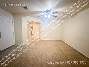 1452 Pine Ln in Fort Worth, TX - Building Photo - Building Photo