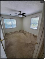 1420 Collegiate Cir in Raleigh, NC - Building Photo