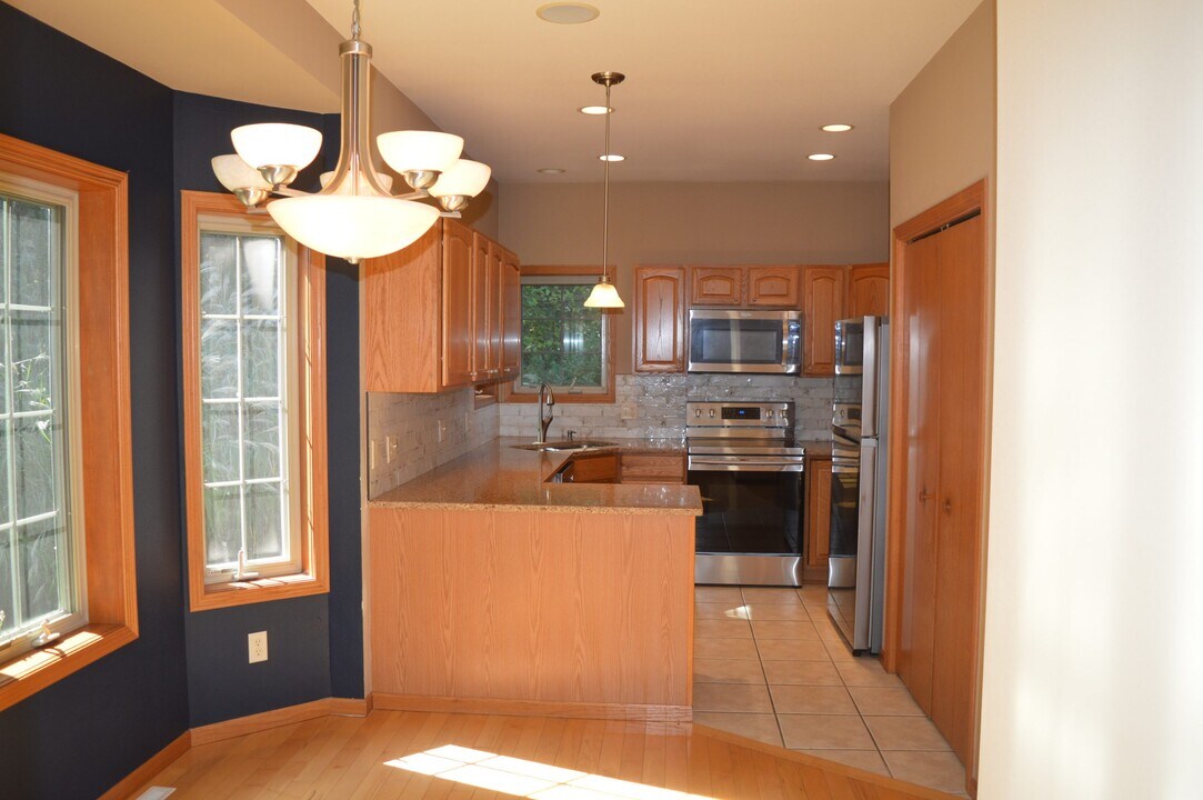 4734 Bergamot Way in Middleton, WI - Building Photo