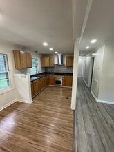 1104 Elmgrove Ave in Florence, SC - Building Photo - Building Photo