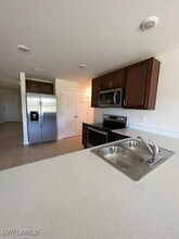 9018 S Castle Cir in La Belle, FL - Building Photo - Building Photo