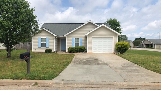 100 Coronation Dr