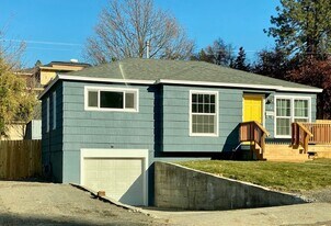 704 W 15th Ave in Spokane, WA - Building Photo