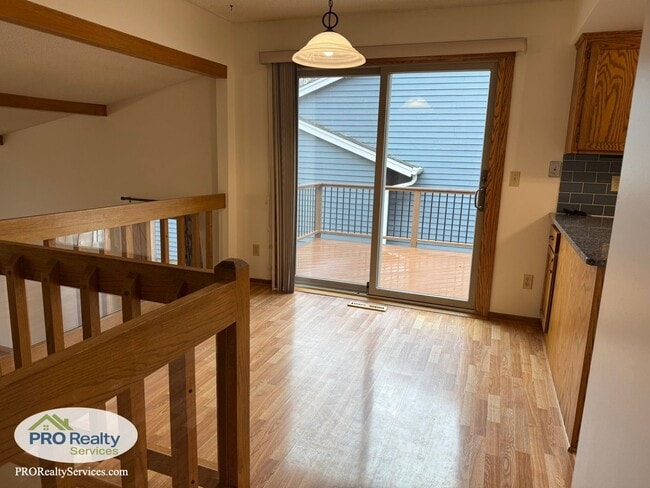 5593 Sheldon St in Shoreview, MN - Building Photo - Building Photo