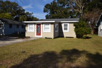 317 E Barnes Ave in Eustis, FL - Building Photo - Building Photo