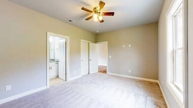 1512 Williamson Rd, Unit Upstairs Unit in Goodlettsville, TN - Foto de edificio - Building Photo