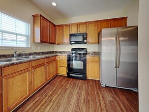 6 Hurshfield Ct in Taylors, SC - Foto de edificio - Building Photo