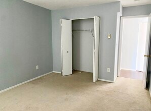 6 D Pineview Dr in Branford, CT - Building Photo - Building Photo