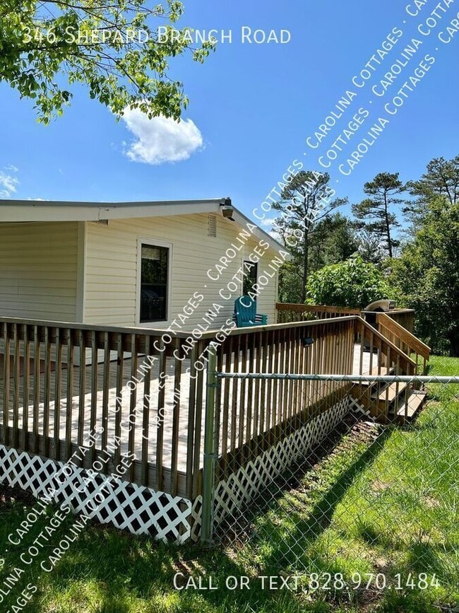 346 Sheppard Branch Rd in Weaverville, NC - Building Photo - Building Photo