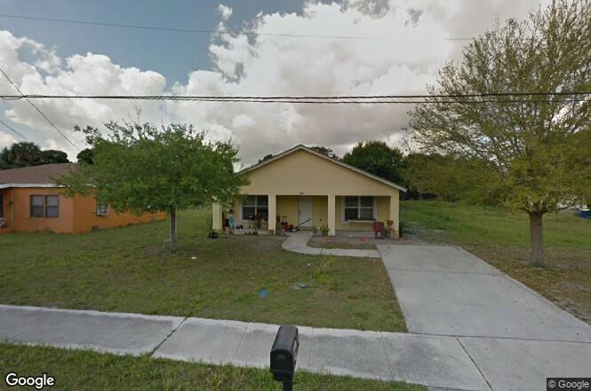 429 N 18th St in Fort Pierce, FL - Building Photo