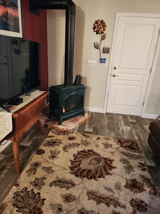 property at 4267 N Cypress Cir