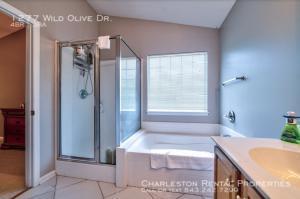 1277 Wild Olive Dr in Mount Pleasant, SC - Building Photo - Building Photo