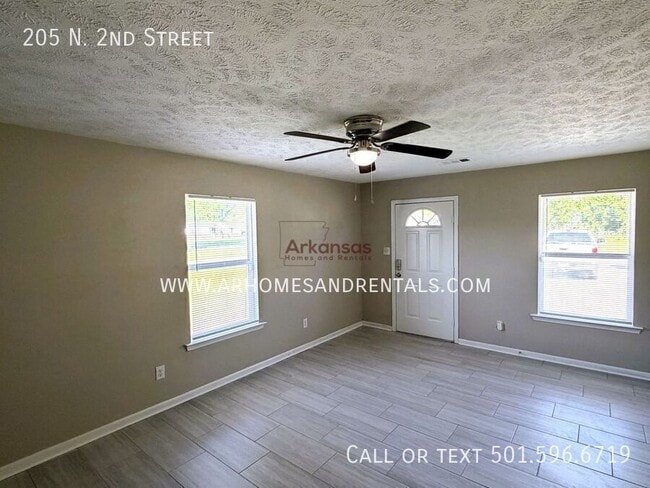 205 N 2nd St in Austin, AR - Building Photo - Building Photo