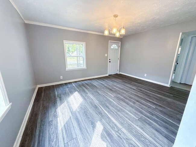 property at 788 S Waverly St