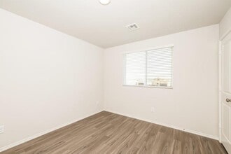 1810 Dogwood Dr in El Reno, OK - Building Photo - Building Photo