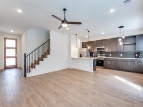 7306 Bree Ct in Dallas, TX - Building Photo - Building Photo