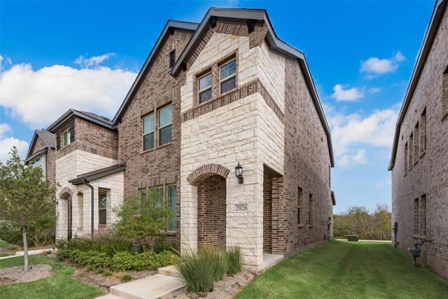 2926 Alto Dr in Sachse, TX - Foto de edificio - Building Photo