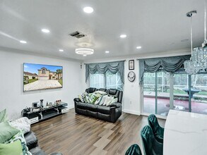 613 NW 135th Ter in Plantation, FL - Building Photo - Building Photo