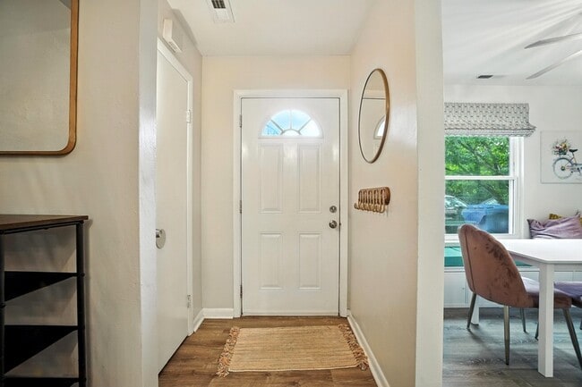 2310 Merl Cir in Virginia Beach, VA - Building Photo - Building Photo