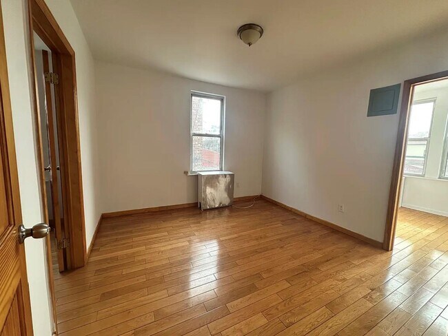 80-03 45th Ave-Unit -2 in Queens, NY - Building Photo - Building Photo