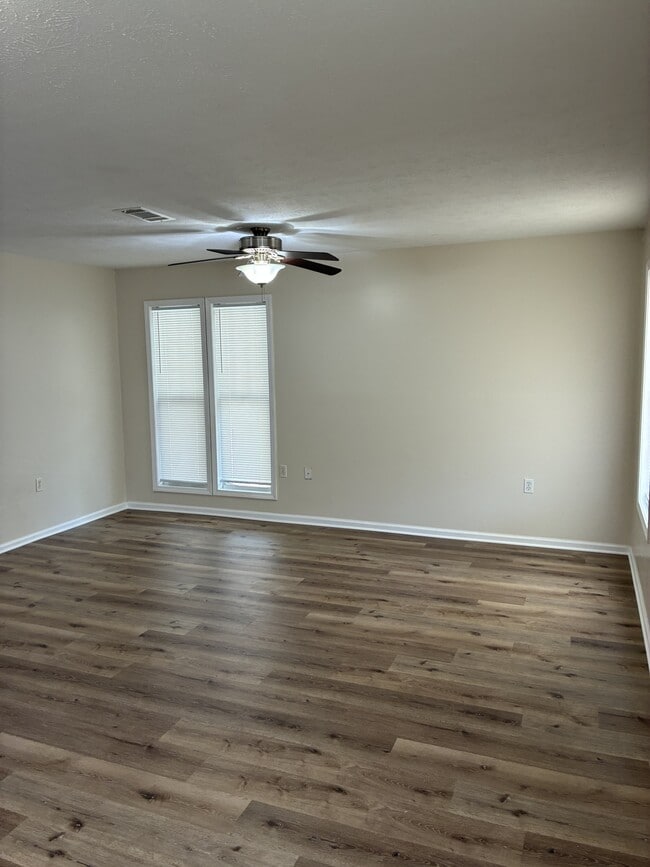 6186 W Grenada St in Bay St. Louis, MS - Building Photo - Building Photo