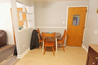 10811 S Lloyd Dr in Worth, IL - Building Photo - Building Photo