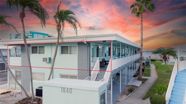 1840 Shore Dr S in South Pasadena, FL - Foto de edificio - Building Photo