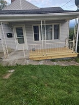 919 Sunshine Ave in Central City, PA - Building Photo