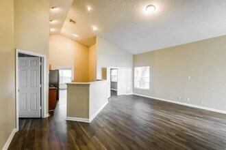 2882 NW 68th Ln in Margate, FL - Building Photo - Building Photo