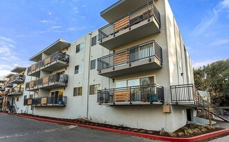 Bridge at Walnut Creek Apartamentos