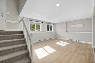 35 Prescott Rd in Raymond, NH - Building Photo - Building Photo