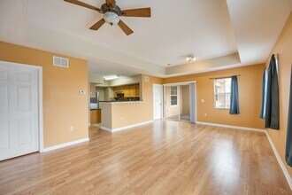 1185 Villagio Cir in Sarasota, FL - Building Photo - Building Photo