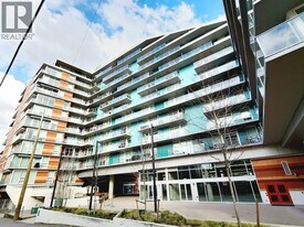 180 E 2nd Ave in Vancouver, BC - Building Photo