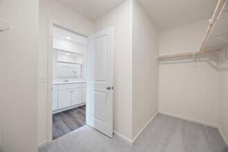 8807 Vacek Xing Wy in Richmond, TX - Building Photo - Building Photo