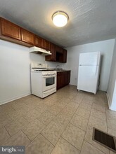 2705 E Somerset St-Unit -2B in Philadelphia, PA - Foto de edificio - Building Photo