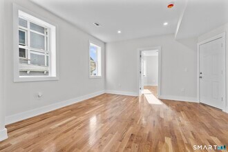 54 Plaza Ave in Waterbury, CT - Building Photo - Building Photo