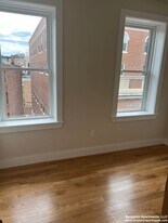 64 N Margin St, Unit 3F in Boston, MA - Building Photo