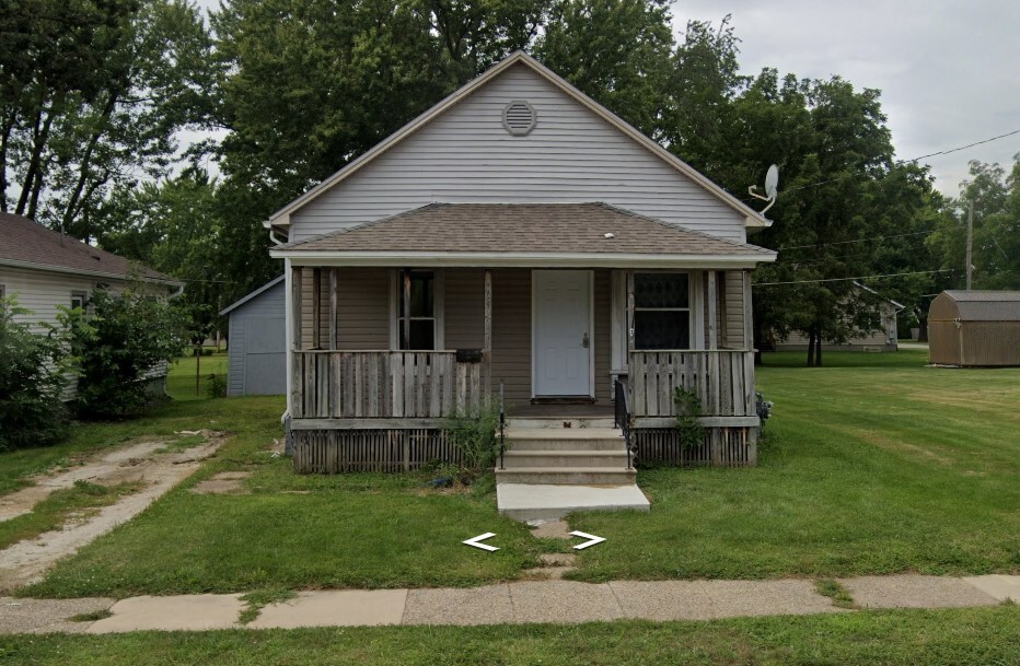 110 6th Ave SE in Oelwein, IA - Foto de edificio