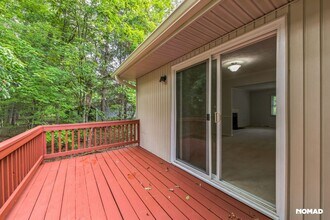 16 Brushwood Rd in Asheville, NC - Building Photo - Building Photo