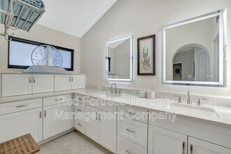 2249 Anchorage Ln in Naples, FL - Building Photo - Building Photo