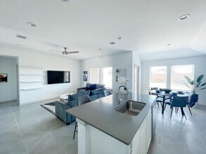 29830 Wildcat Wy in Katy, TX - Foto de edificio - Building Photo