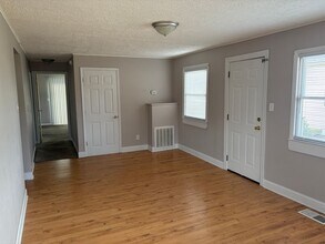 1657 Redwood Dr in Kingsport, TN - Building Photo - Building Photo