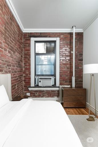 410 E 13th St in New York, NY - Building Photo - Building Photo