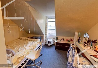 214 Freeman St in Brookline, MA - Building Photo - Building Photo