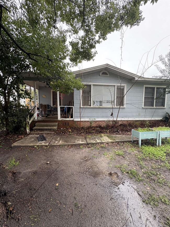 property at 1302 Melvin St