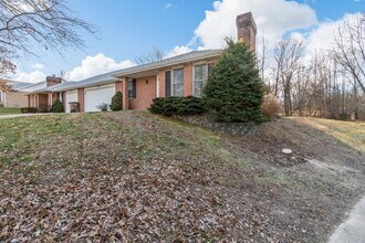 3840-3842 Stonebridge Dr in Cape Girardeau, MO - Building Photo - Building Photo