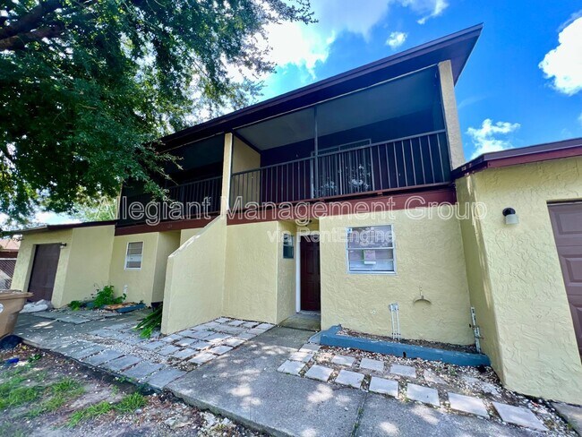 624 Royalty Ct in Poinciana, FL - Building Photo - Building Photo