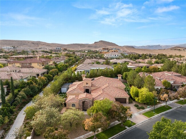 17 Vintage Ridge Dr in Las Vegas, NV - Foto de edificio - Building Photo